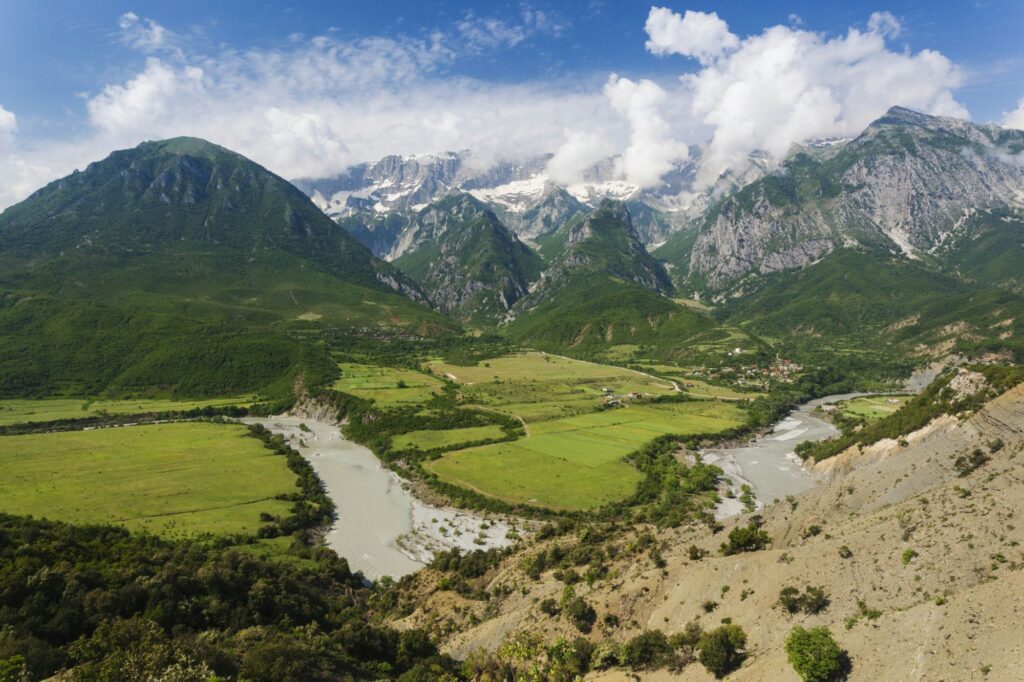 Lonely Planet: Në Shqipëri ndodhet parku i parë kombëtar në Europë kushtuar një lumi të egër